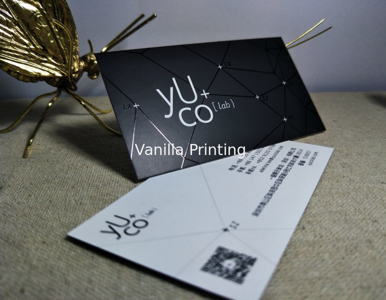 Promotional Matt Laminated Business Cards With UV Spot On 400gsm Art Paper